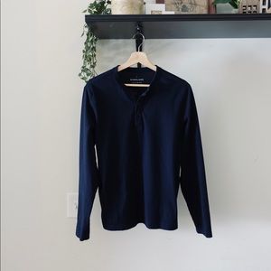 everlane men’s long sleeve // size M